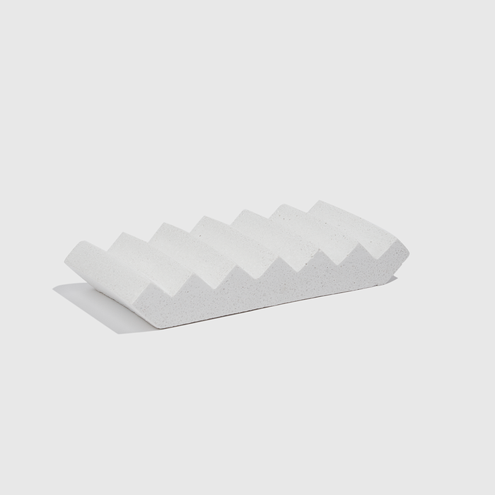 saboneteira branca de concreto